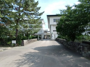 日出町立日出小学校