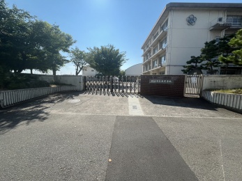 松山市立西中学校